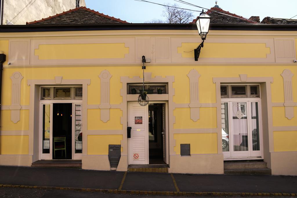 Varad Inn Novi Sad Bagian luar foto
