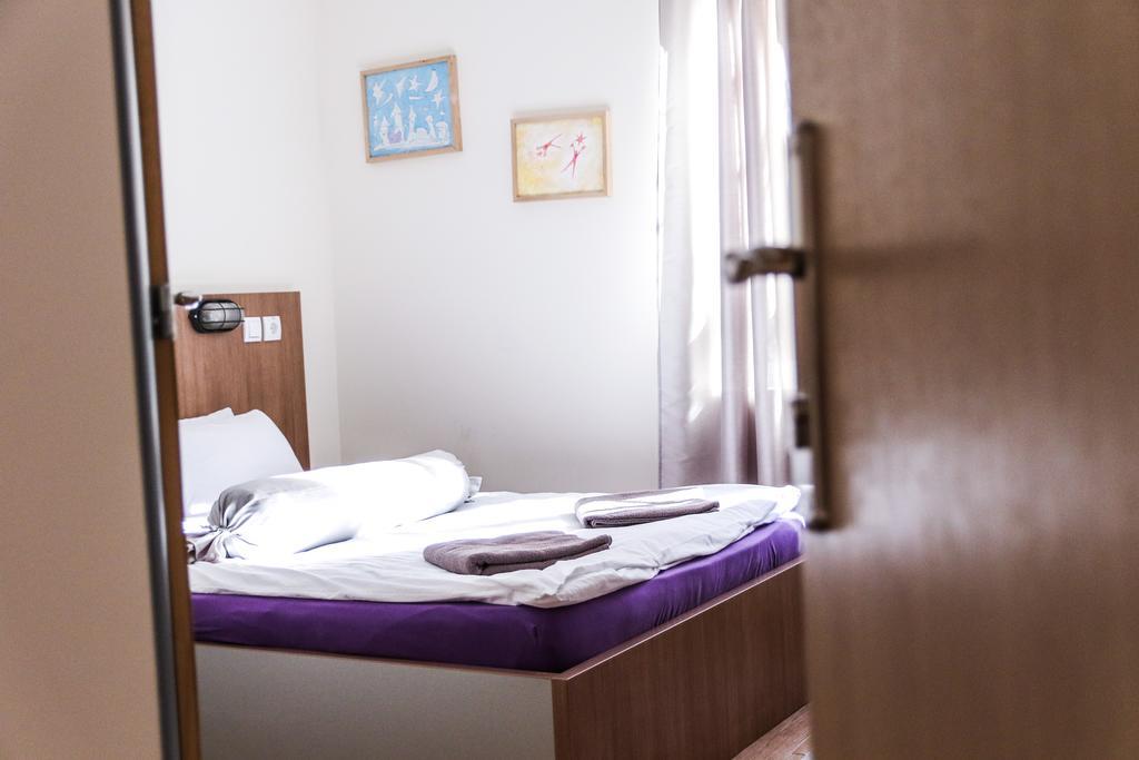 Varad Inn Novi Sad Bagian luar foto